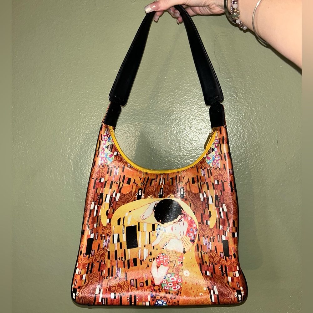 JEON Los Angeles authentic “The Kiss” (Gustav Klimt) genuine leather bag.